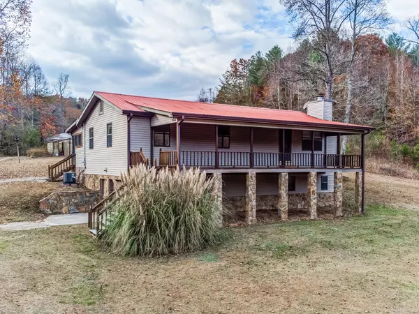 Ellijay, GA 30536,523 Pisgah RD