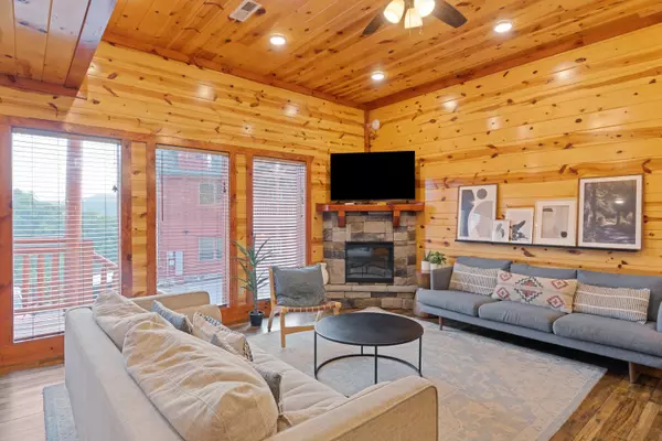 Sevierville, TN 37862,2513 Laurel Point WAY