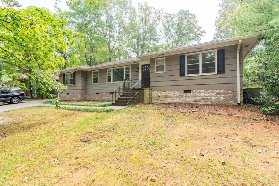 614 Texas AVE, Signal Mountain, TN 37377