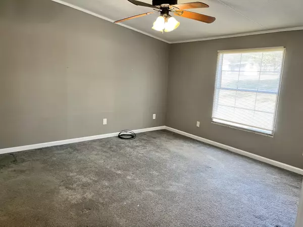 Finger, TN 38334,525 Anderson CIR