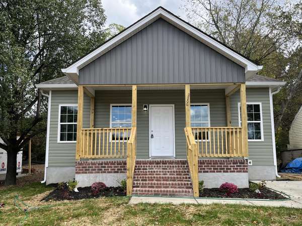 2206 Taylor ST, Chattanooga, TN 37406