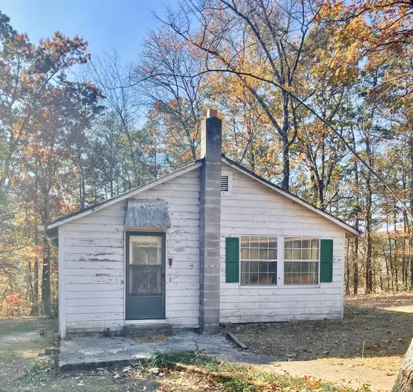 106 Vandiver RD, Rossville, GA 30741