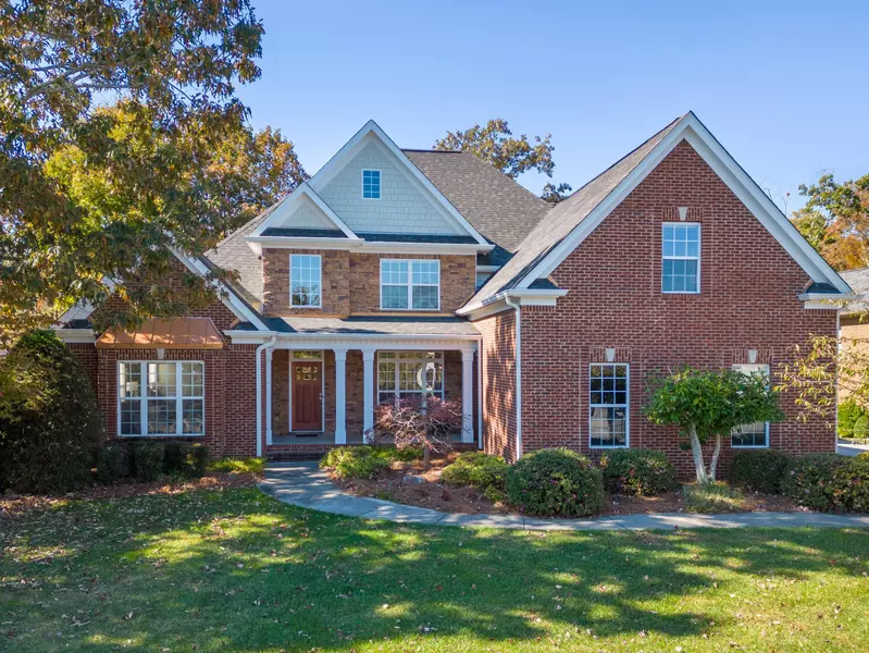 3117 Reflection LN, Ooltewah, TN 37363