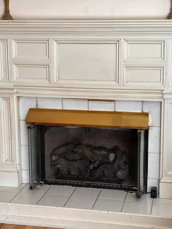 Chattanooga, TN 37421,211 Brently Woods DR