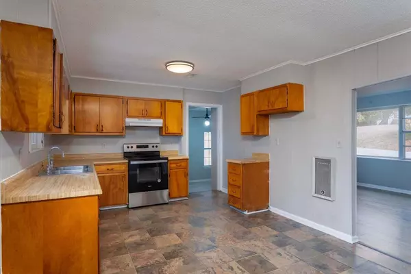 Spring City, TN 37381,227 Oak ST