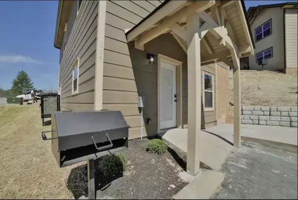 Pigeon Forge, TN 37863,885 Osprey Way