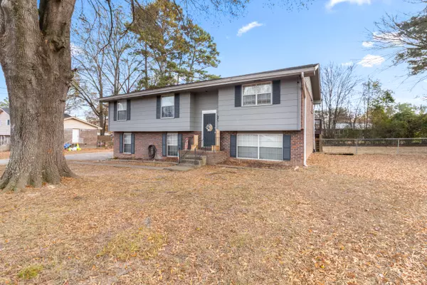 6 Dogwood DR, Fort Oglethorpe, GA 30742