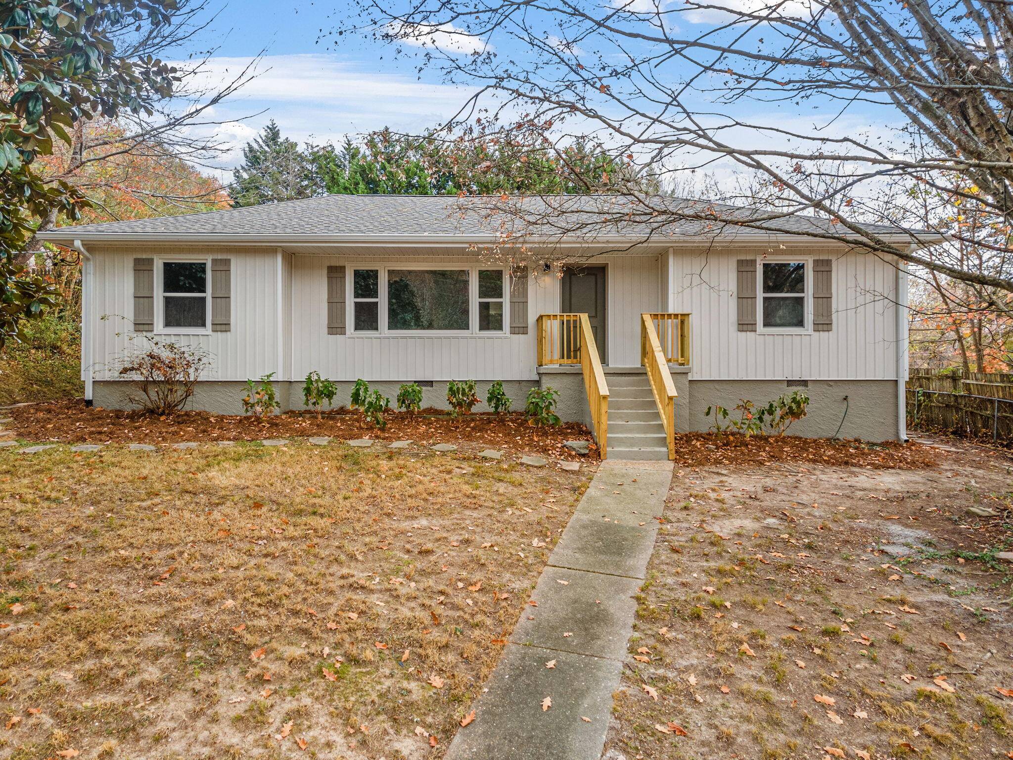 Chattanooga, TN 37412,1112 Seminole DR