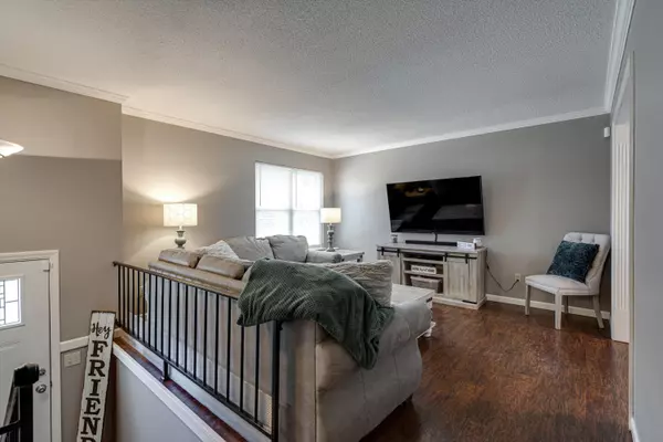 Hixson, TN 37343,303 Cricket LN