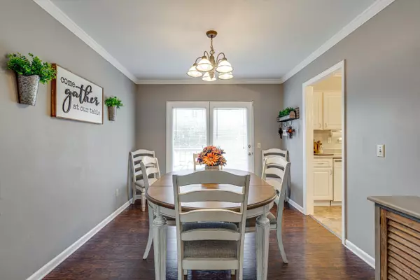 Hixson, TN 37343,303 Cricket LN