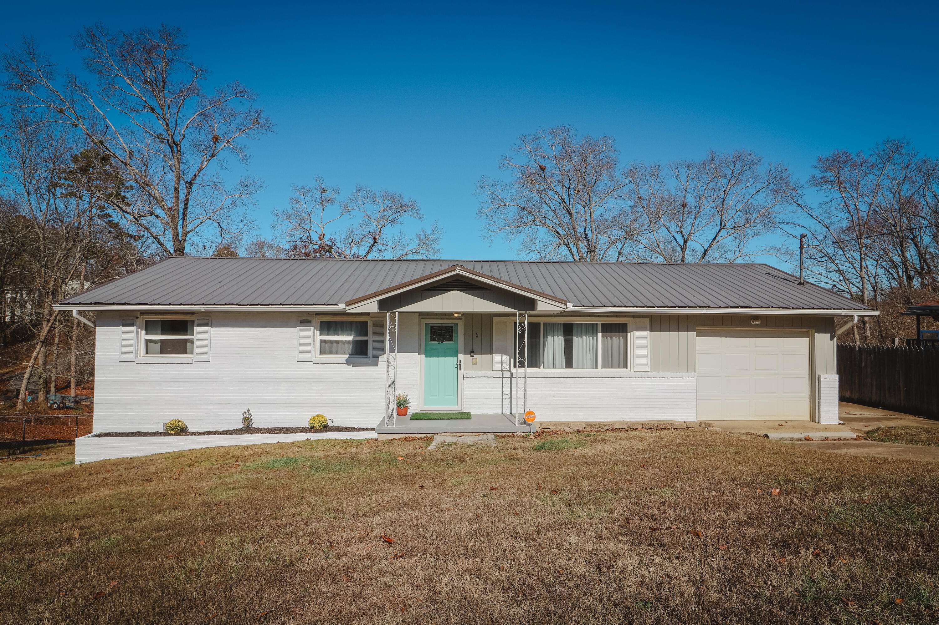 6 Wayne LN, Rossville, GA 30741