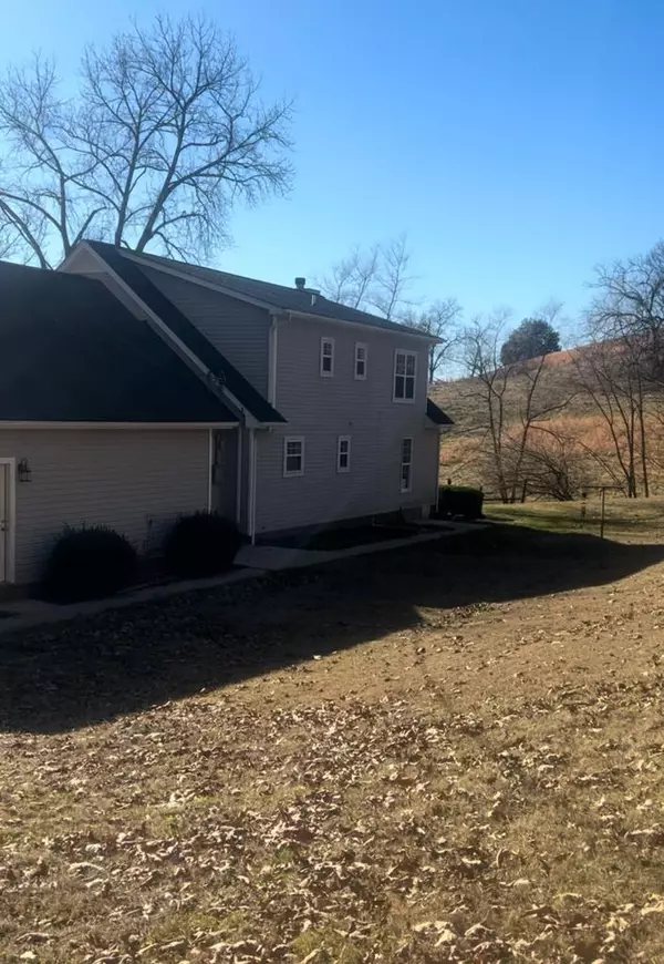 Prospect, TN 38477,956 Briar Patch RD