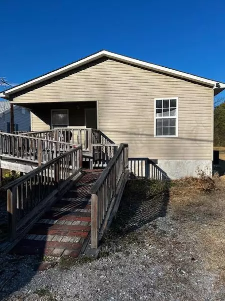 454 Rockfort RD, Pikeville, TN 37367