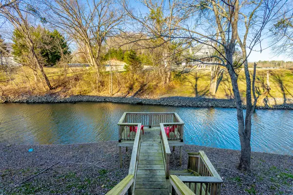 Chattanooga, TN 37419,3184 Waterfront DR