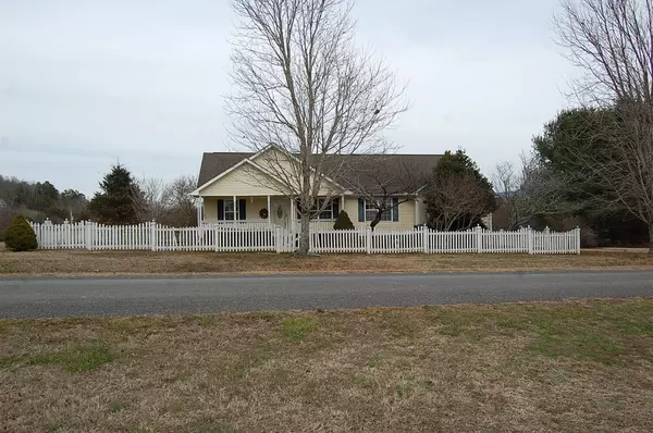 1066 Neal RD,  Dunlap,  TN 37327