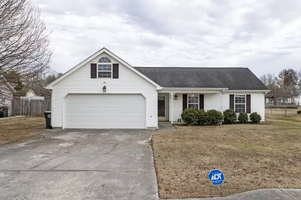 347 Sage Brush LN, Rossville, GA 30741