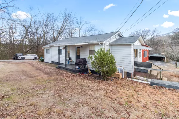 Rossville, GA 30741,124 Grayson ST