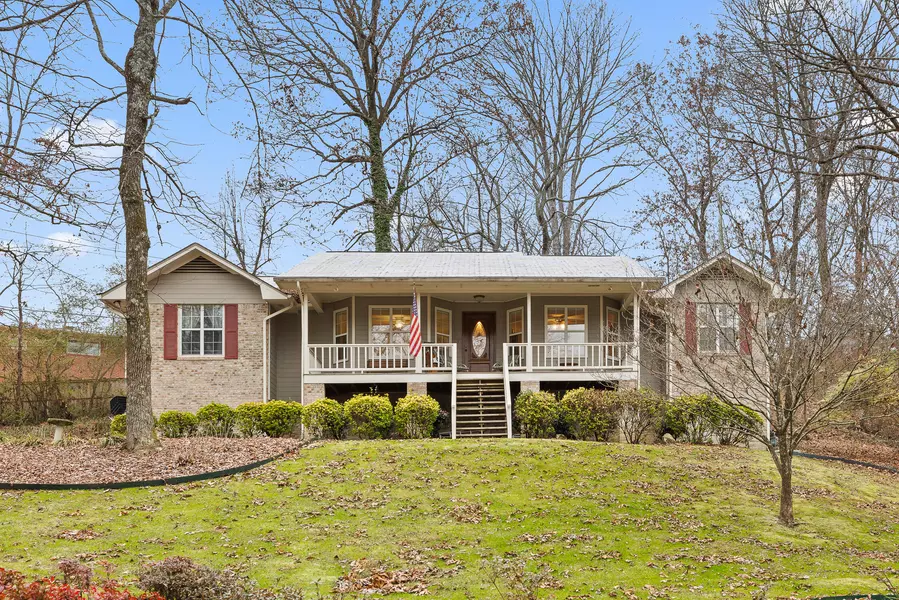 5030 Montcrest DR, Chattanooga, TN 37416