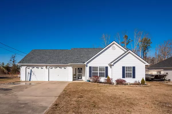 674 Peppercorn LN, Rossville, GA 30741