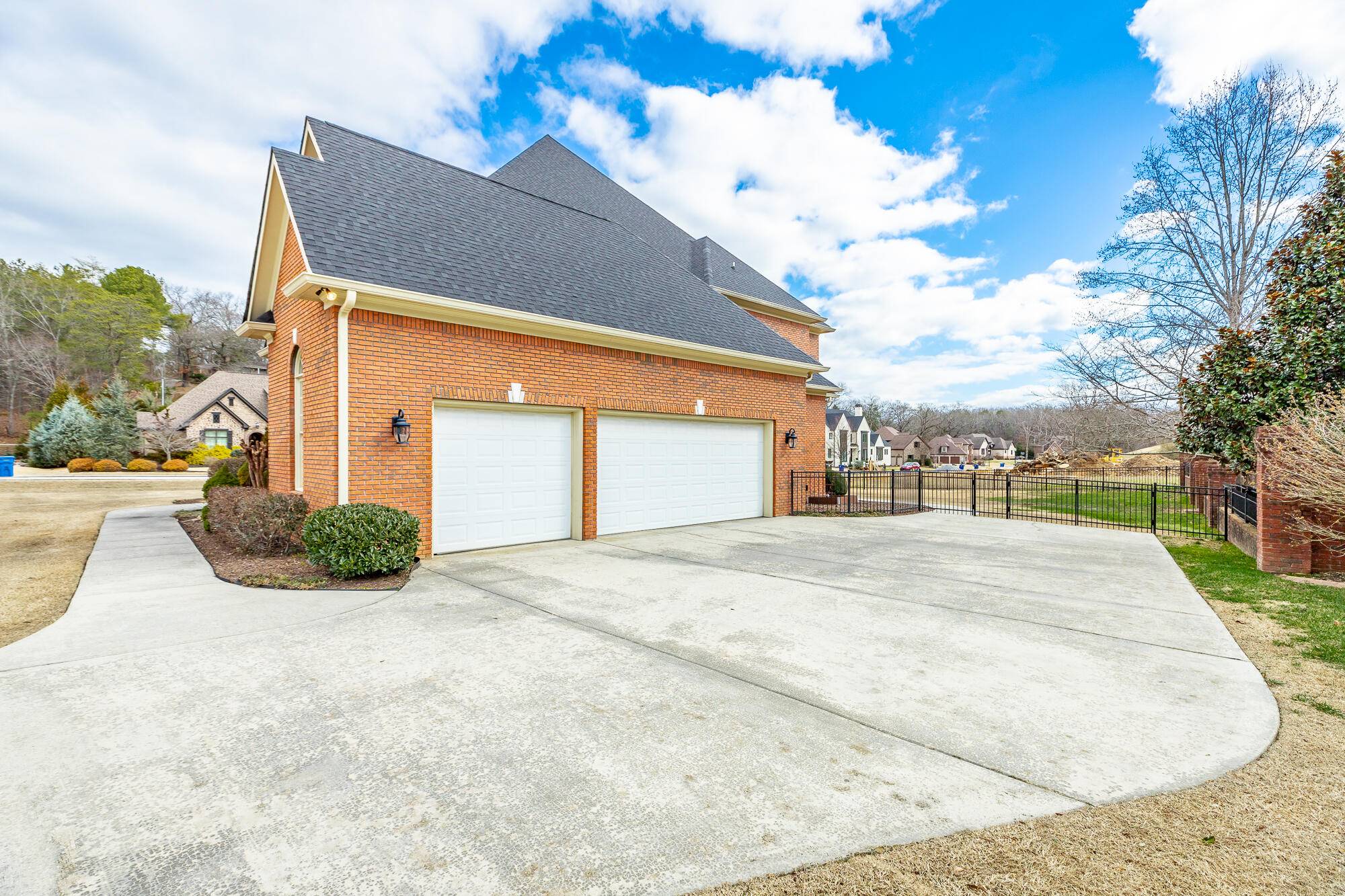 Chattanooga, TN 37415,1073 Enclave RD
