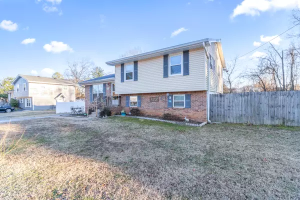 Fort Oglethorpe, GA 30742,583 Pinewood CIR