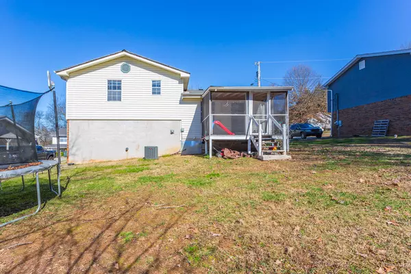 Rossville, GA 30741,106 Stegall ST