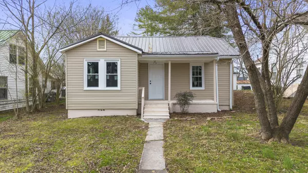 1316 Winder ST, Athens, TN 37303