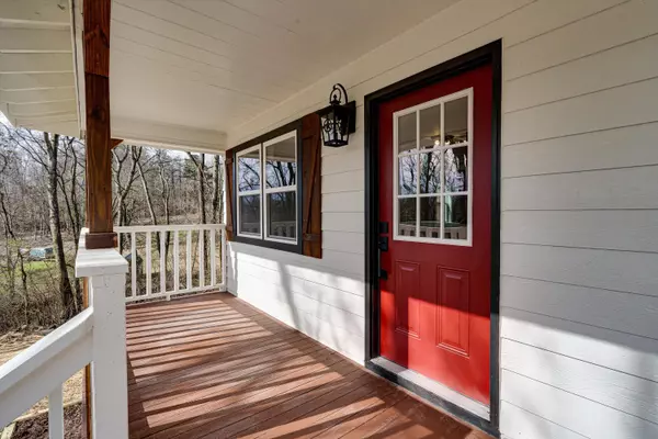 Whitwell, TN 37397,211 Iowa AVE