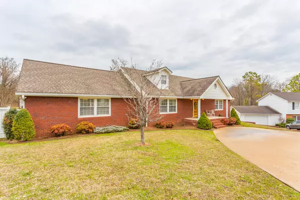 Chattanooga, TN 37421,7415 Summertown CT