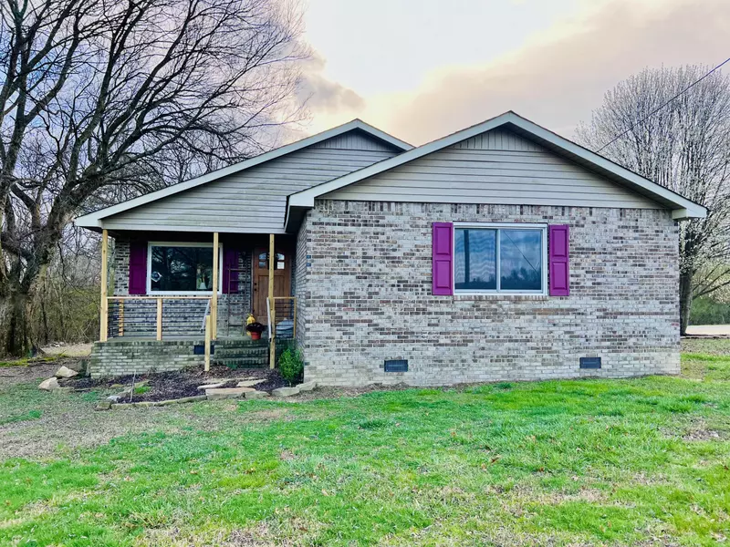 181 County RD, Higdon, AL 35979