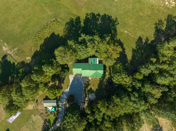 Coalmont, TN 37313,374 Carlson RD