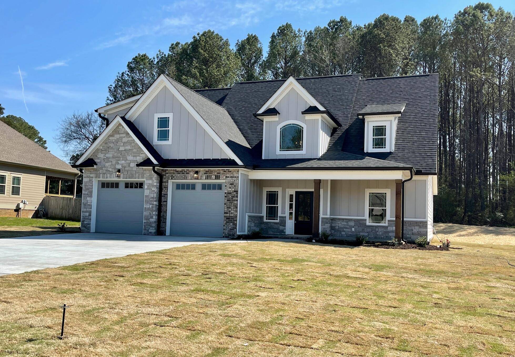 258 Twelve Oaks DR, Rock Spring, GA 30739