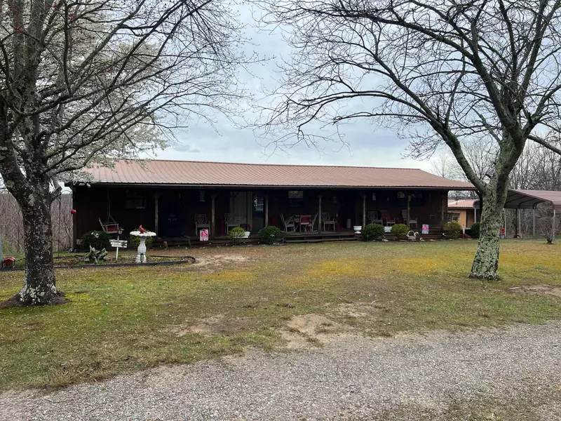 456 Middle Ridge RD, Beersheba Springs, TN 37305