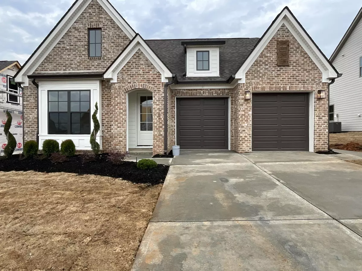 Ooltewah, TN 37363,8896 Little Pine LN