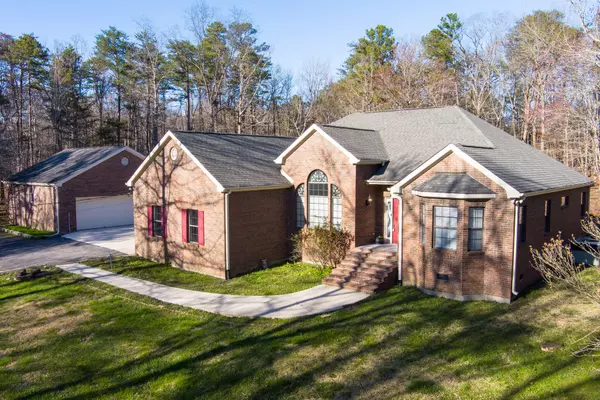 8126 Hixson Springs RD, Signal Mountain, TN 37377