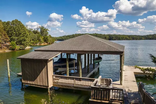 Spring City, TN 37381,1128 Sherwood Shores DR