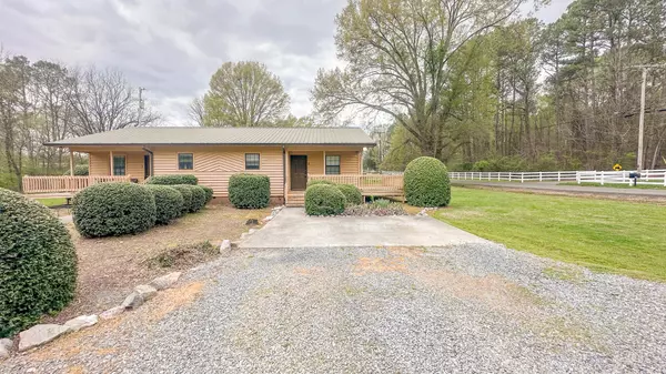 714 Dantzler CIR, Dalton, GA 30721