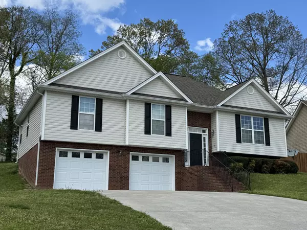 Ringgold, GA 30736,318 Peachtree CIR