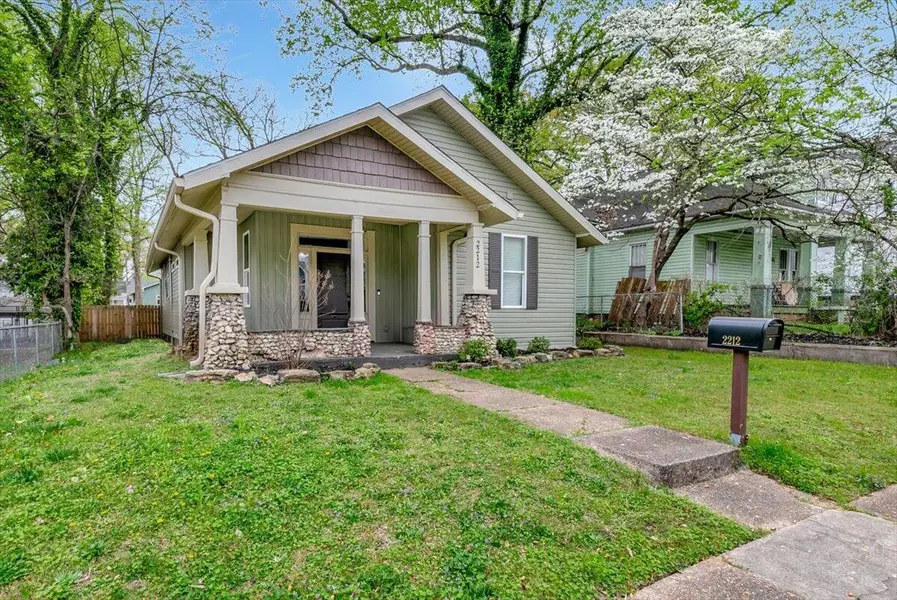 2212 Kirby AVE, Chattanooga, TN 37404