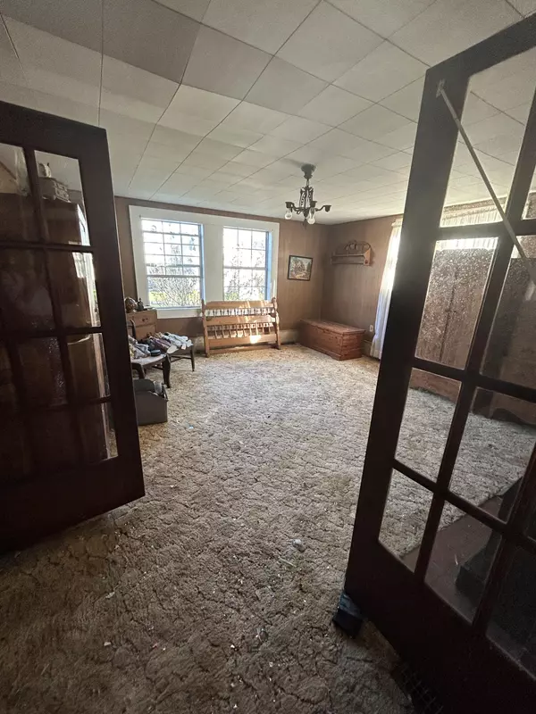Whitwell, TN 37397,1065 Main ST