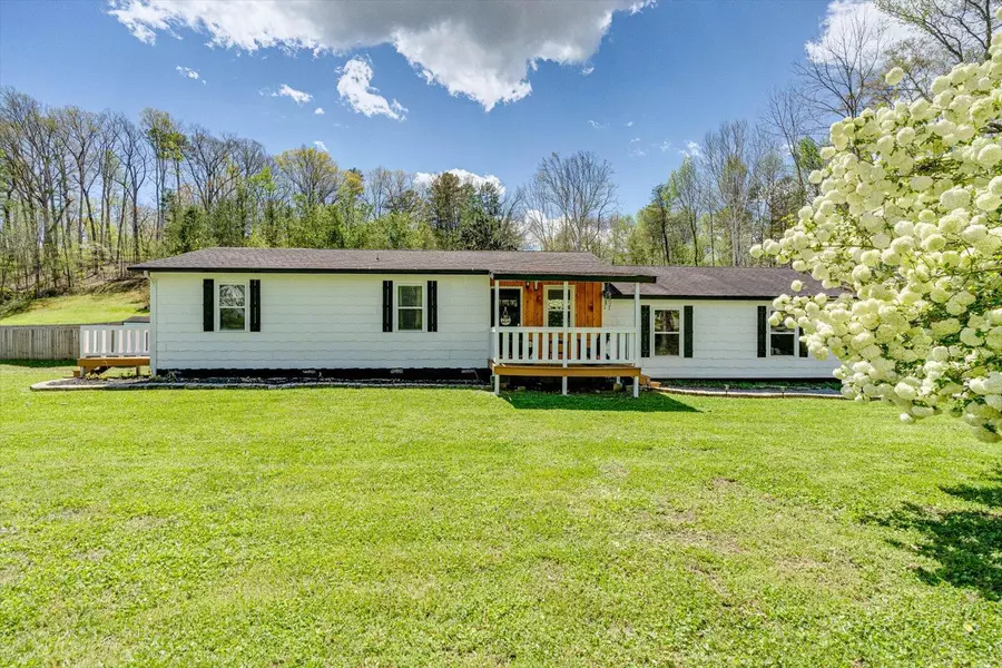 13751 Lillard RD, Soddy Daisy, TN 37379