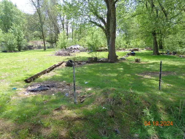Whitwell, TN 37397,209 Minnesota AVE