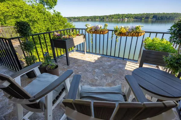 Chattanooga, TN 37415,4312 Lakeshore LN