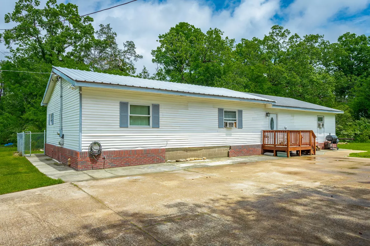 Rossville, GA 30741,115 Kayla LN