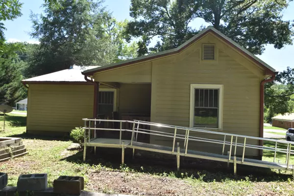 Graysville, GA 30726,192 Gray ST