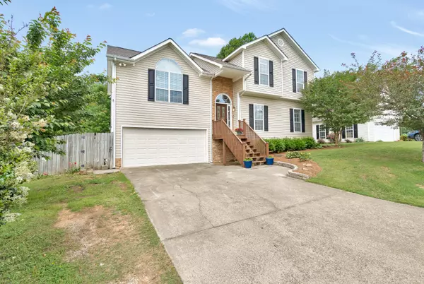 Dalton, GA 30720,3007 Highgate CT