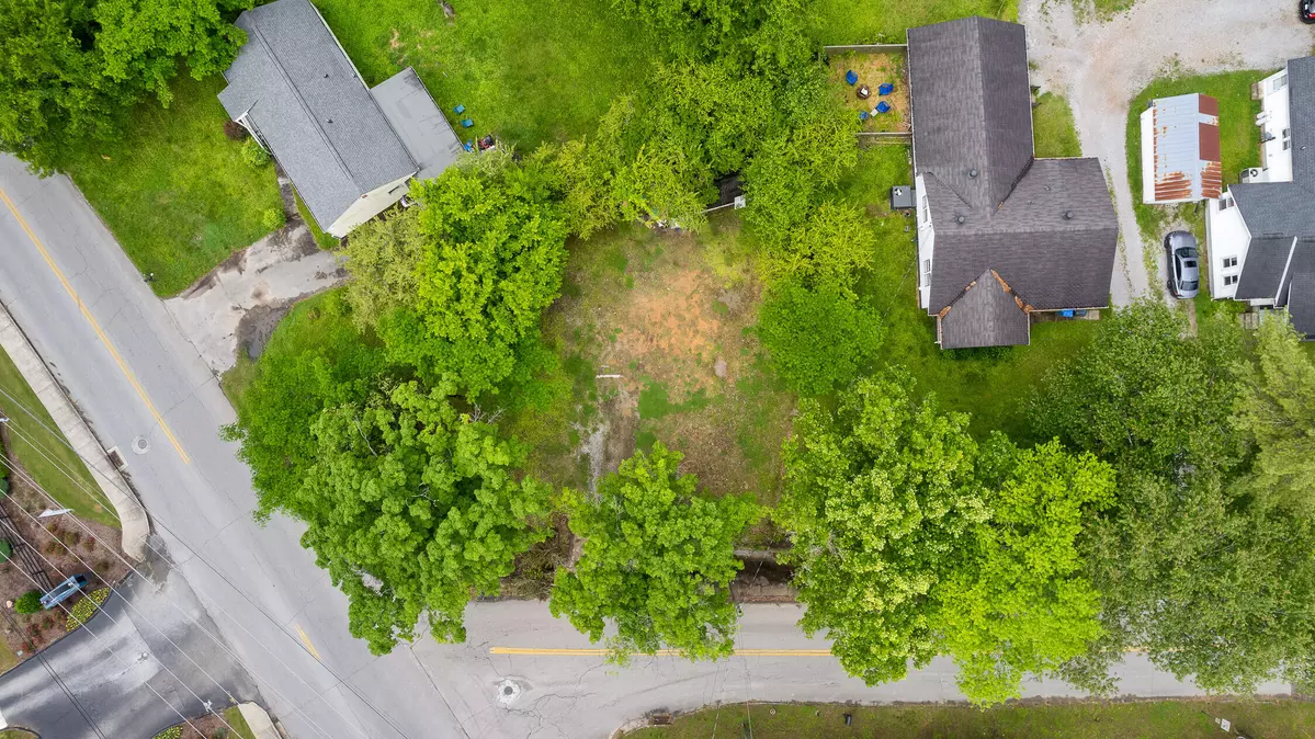 Chattanooga, TN 37405,316 Glendale DR