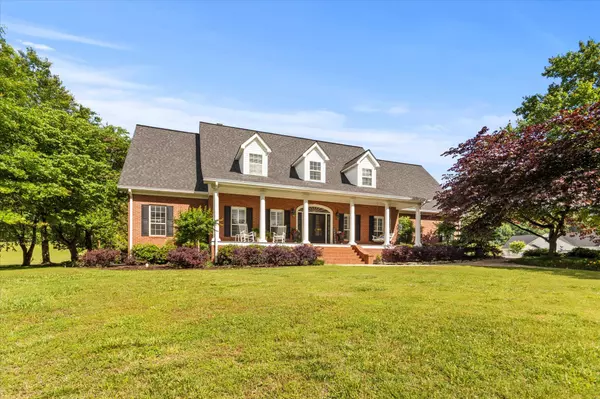 887 County Road 622, Valley Head, AL 35989