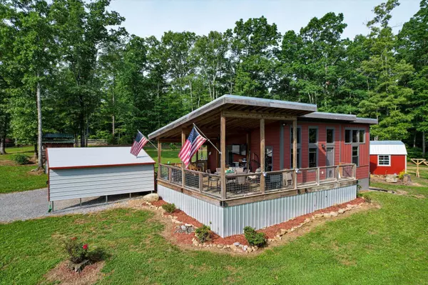 Soddy Daisy, TN 37379,203 Lombardi RD