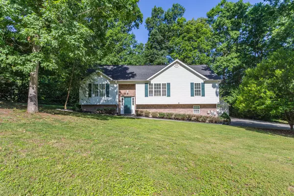 Dalton, GA 30721,382 Bloomington DR